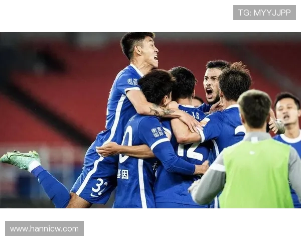 沧州雄狮对阵焦点大战全面打响谁能在关键时刻掌握比赛主动权