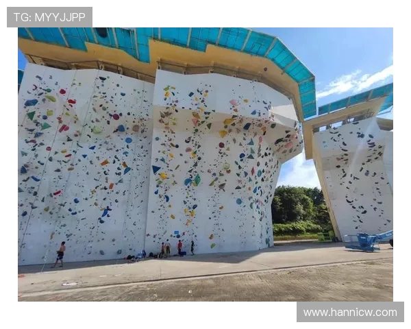 广州攀岩队在世界滑板锦标赛中以85分稳居积分榜首位